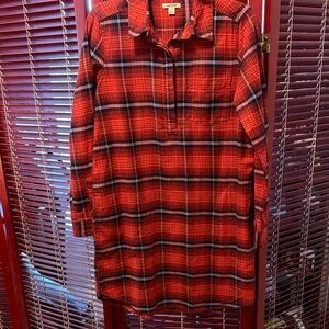 Good Threads Red Plaid Long Sleeve Shirt Dress size medium will warm you up.